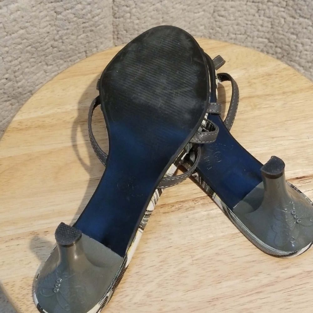Sandal - Picture 5 of 6